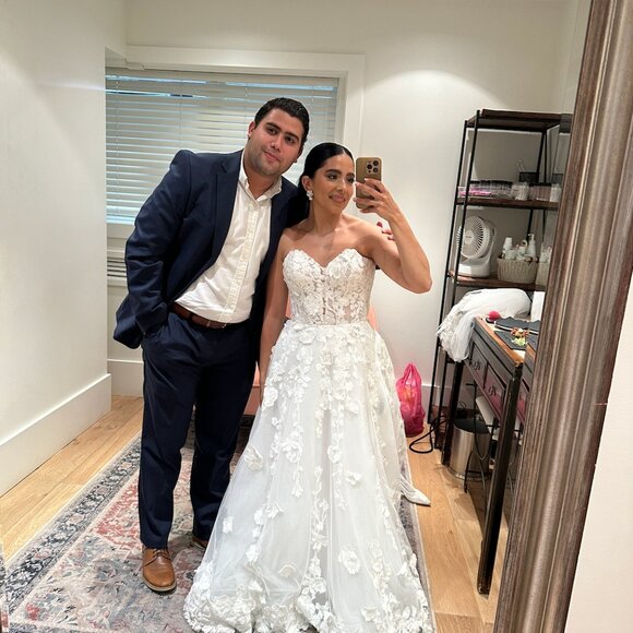 Shania - Calla Blanche - Picture 4 of 6